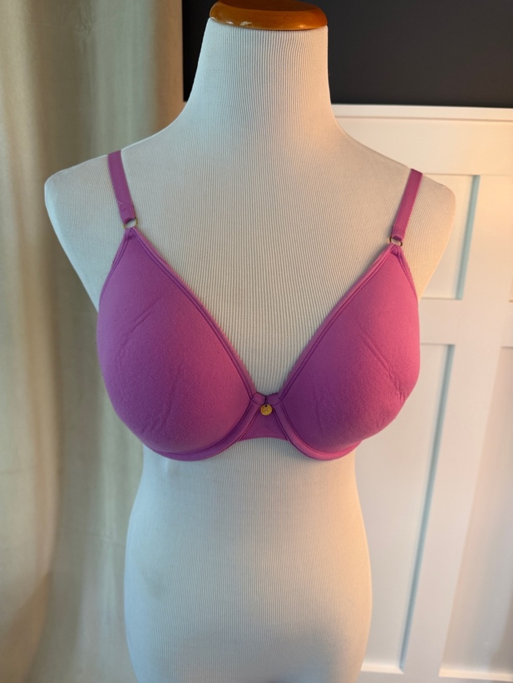 Natori Pink Sculpted Underwire Bra